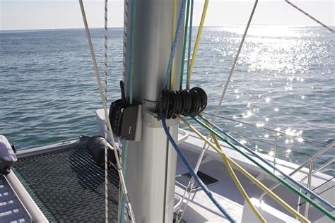 Two Oceans 700 Day Charter Catamaran - Sparcraft Masts