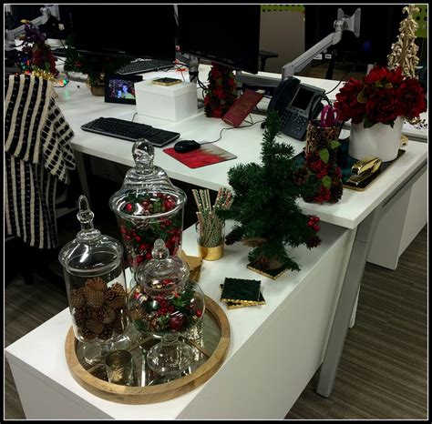 40 Office Christmas Decorating Ideas – All About Christmas