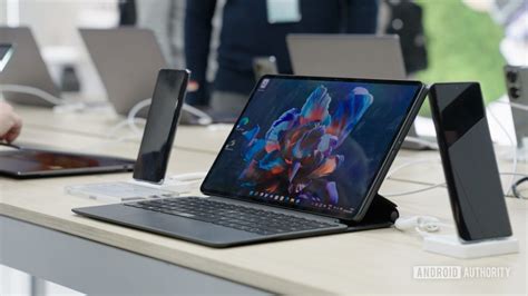 Huawei MateBook E: Hands-on with the 2-in-1 tablet - Android Authority