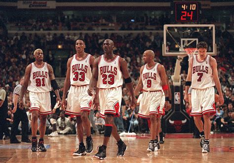 90s Bulls • /r/OldSchoolCool | Chicago bulls team, Michael jordan ...