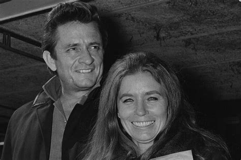 Johnny Cash + June Carter Cash -- Country's Greatest Love Stories