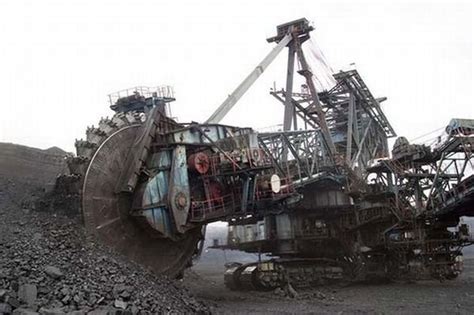 Giant Excavator | Others