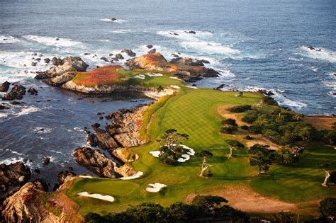 Pebble Beach Golf Course Desktop