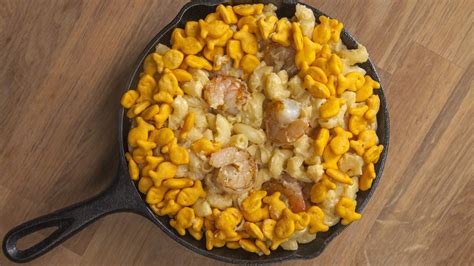 You should definitely make this for dinner tonight. Seafood Mac And Cheese, Mac N Cheese ...