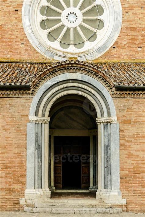 Brick church facade 19913709 Stock Photo at Vecteezy