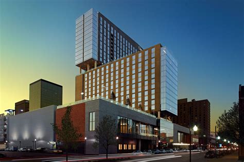 Luxury Louisville Hotel | Omni Louisville Hotel