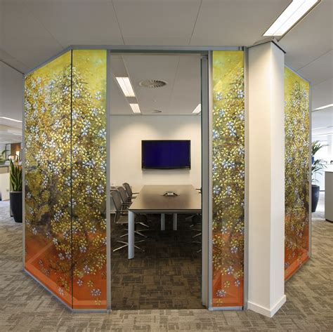 Decorative Glass as Office Partitions PGC549 | Palace of Glass