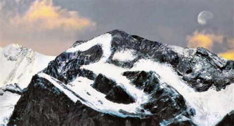 Adi Kailash Om Parvat Trek - Book Now, Best Deal