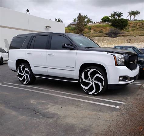 Yukon Denali White/Black 2 Tone Custom EVERYTHING | Yukon denali, Gmc ...