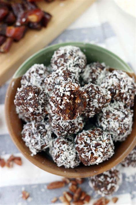 Chocolate Coconut Energy Balls (with Pecans and Dates)