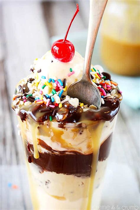 Chocolate Chip Cookie Dough Hot Fudge Sundae | Creme De La Crumb