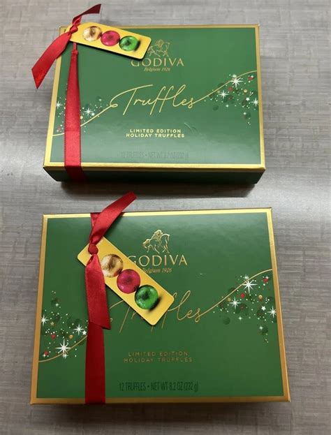 Godiva Holiday Chocolate Limited-Edition Assorted Truffles Gift Box ...