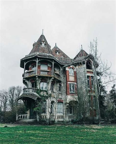 Abandoned Mansion in France | #AbandonedPlaces #Abandoned #LostPlaces #AbandonedHouses #Abando ...