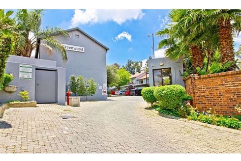 Apartment in Bryanston, Sandton - Great Area, Greater value