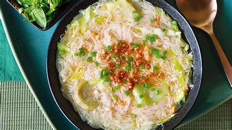 Misua Soup with Patola Recipe | Yummy.ph
