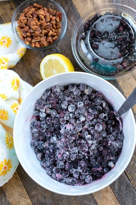 Fresh Huckleberry Cobbler Recipe - Easy Huckleberry Crisp