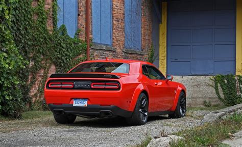 2018 Dodge Challenger SRT 392 / SRT Hellcat | Warranty Review | Car and ...