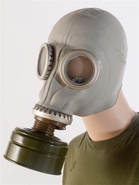 Russian gas mask – Golding Surplus