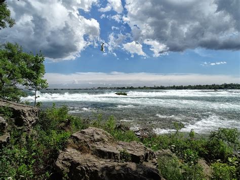 Walking Arizona: Rapids on the Niagara River