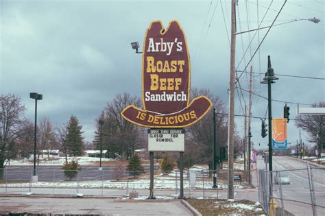 » Saving the Arby’s sign