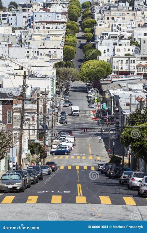 SAN FRANCISCO, USA - APRIL 07: Lombard Street on Russian Hill on Editorial Stock Image - Image ...