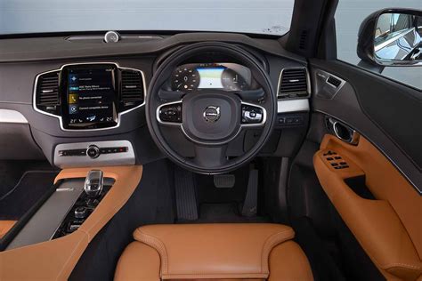 Volvo XC90 Interior, Sat Nav, Dashboard | What Car?