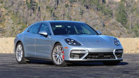 2017 Porsche Panamera Turbo Review: The Four-Door 911