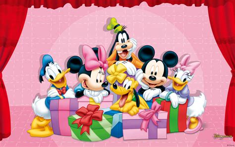 Mickey Mouse & Friends HD Wallpaper – A Disney Celebration!