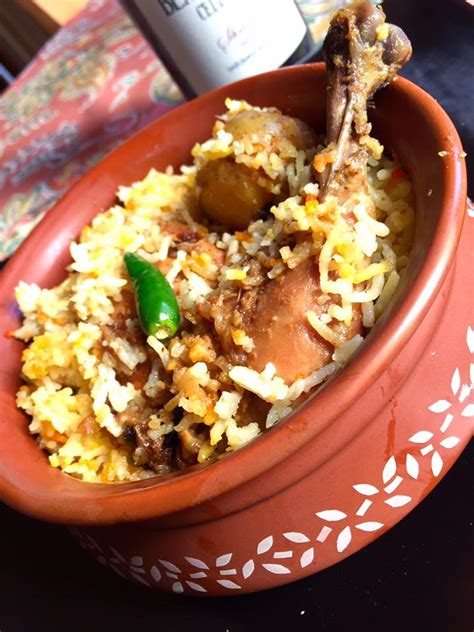 Kolkata-style Bengali Chicken Biryani