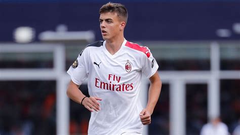 Daniel Maldini, son of Paolo, makes AC Milan squad for first time ...