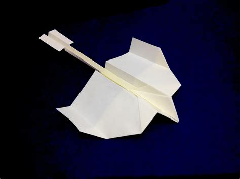 Paper plane - Flying model origami. Paper Airplane that Flies