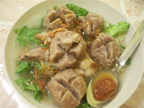 Sweet Coconut and Cumin: Bakso sapi ( indonesian beef ball )