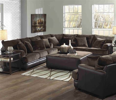 How To Decorate With Brown Couches at James Marker blog