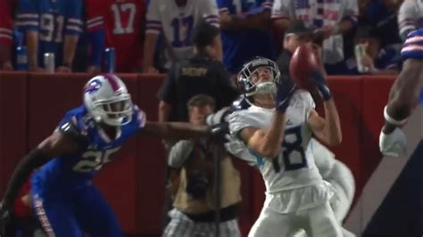 Kyle Philips MUFFED PUNT Fumble | Titans vs Bills - YouTube