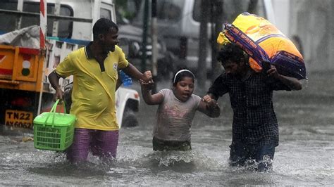 Torrential Rainfall, Severe Storms Cause Chaos in Chennai, Tamil Nadu | Weather.com