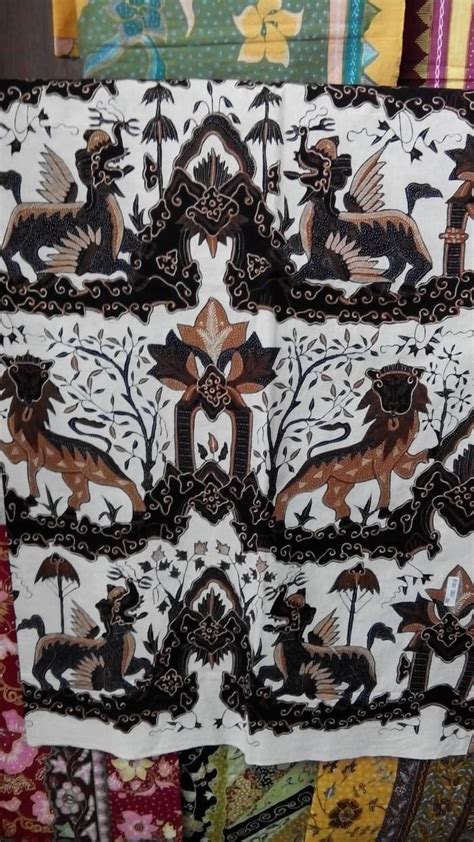 √ Motif Batik Cirebon: Filosofi, Sejarah, dan Penjelasannya Lengkap