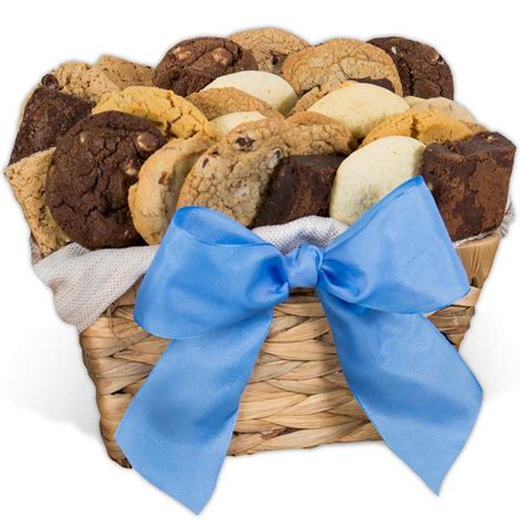 GourmetGiftBaskets.com Holiday Baked Goods Gift, Gourmet Gift Baskets ...