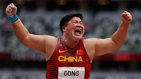 Tokyo Olympics 2021: Chinese gold medalist faces absurd questions