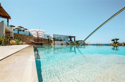 Superior Double Swim Up Shared Pool Sea Front | Mitsis Rinela | Mitsis