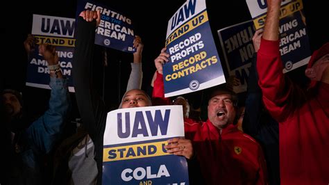 UAW strike could slam the US economy | Fox Business