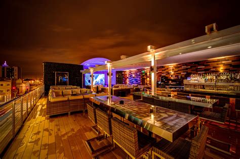 Best rooftop bars in Miami from poolside spots to outdoor clubs