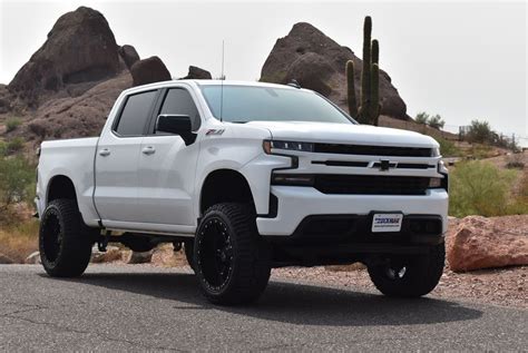 Dramatic-Looking Lifted 2020 Silverado 1500 For Sale | GM Authority