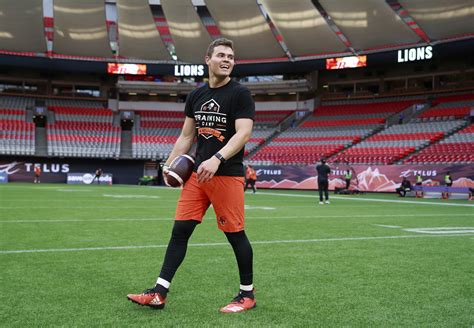 Canadian QB Nathan Rourke captures attention around North America, including NFL personnel ...