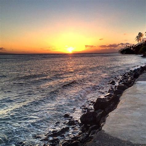 Lahaina Sunset | Maui hawaii, Lahaina, Beautiful sunset