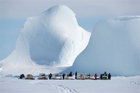 The Life Cycle of an Iceberg: From Glacier to the Ocean