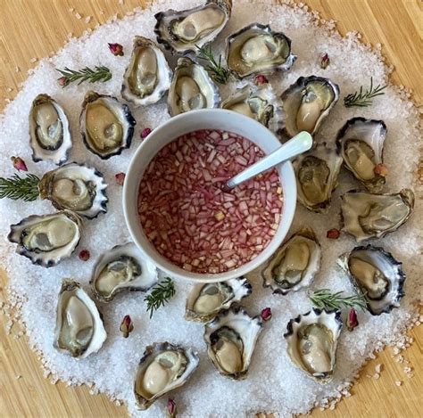 Mignonette Sauce For Oysters - 3CatsFoodie