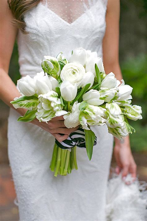 Popular Wedding Flowers: The Perfect Blooms For Your Love Story ...