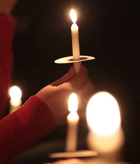 Christmas Eve Candlelight Worship 11:00 PM – Towson Church