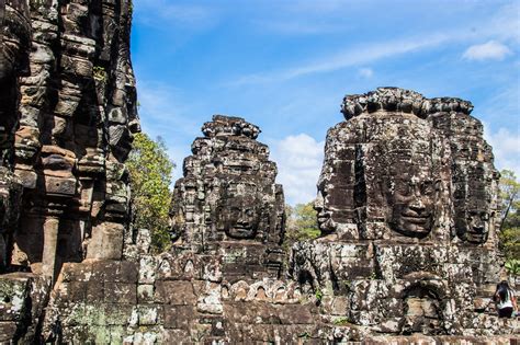 Bayon Temple - Bazar Travels