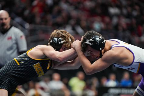 Iowa high school state wrestling updates on the final day of the IHSAA ...